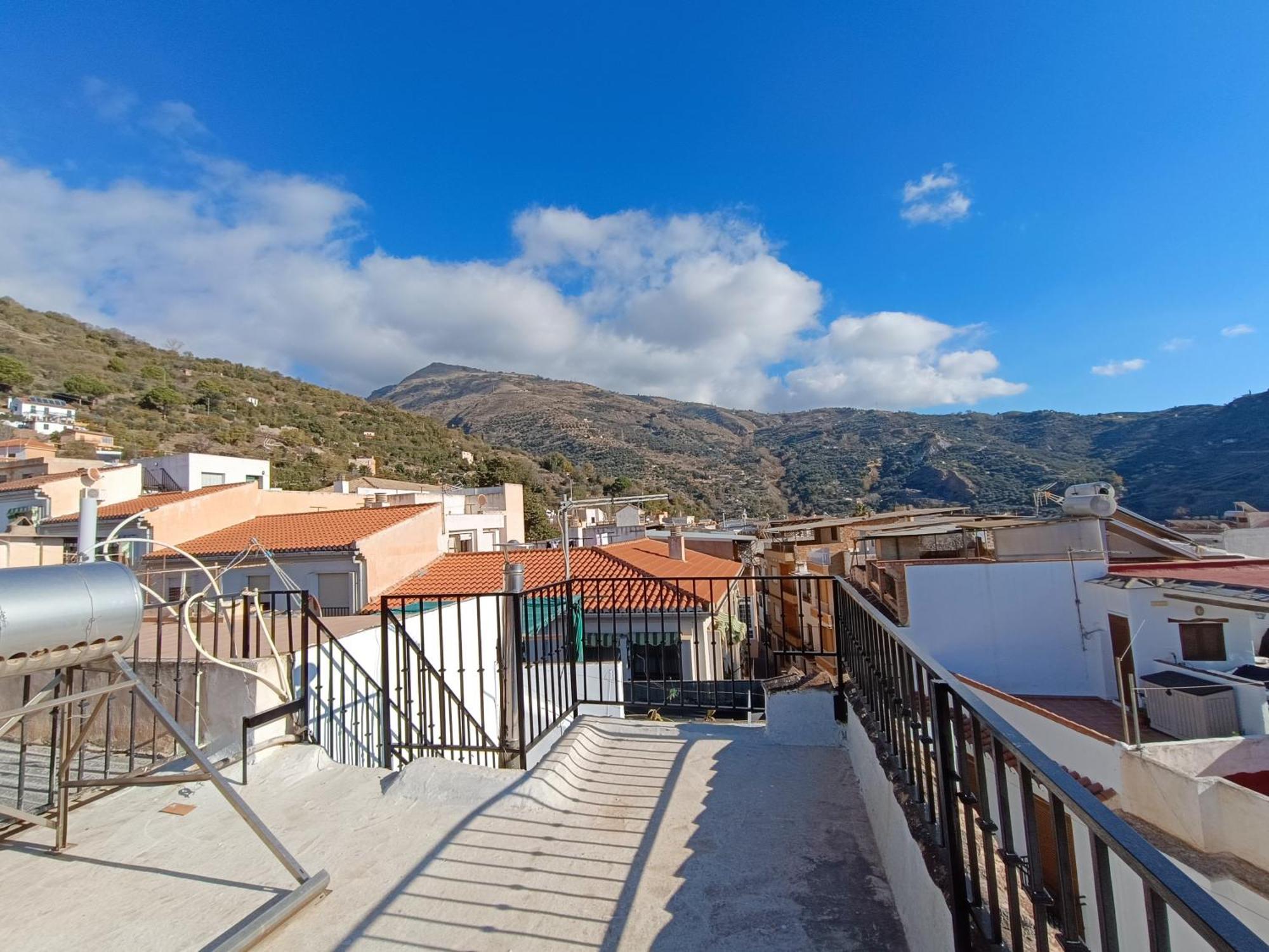 Casa La Plaza * Lanjarón